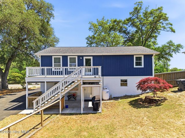 710 Hughes Road, Hampstead, NC 28443