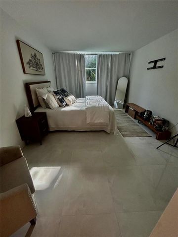 3060 Holiday Springs Boulevard 102, Margate, FL 33063