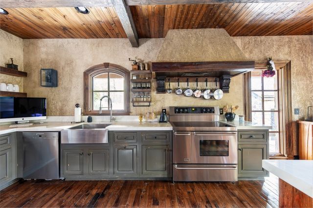 5551 Parker Branch Rd, Franklin, TN 37064