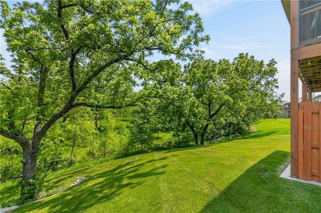 3327 N 109th Terrace, Kansas City, KS 66109