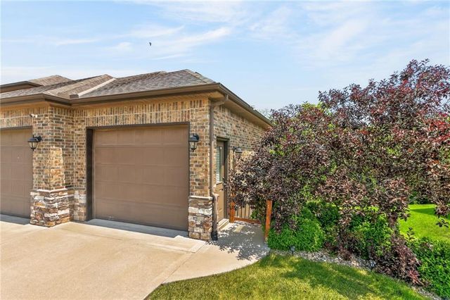 3327 N 109th Terrace, Kansas City, KS 66109