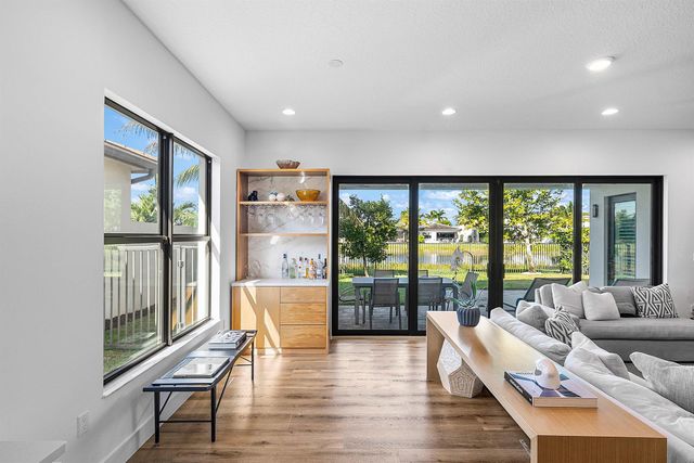 8617 Tower Bridge Court, Boca Raton, FL 33496