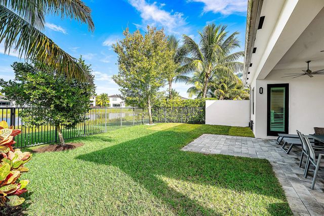 8617 Tower Bridge Court, Boca Raton, FL 33496