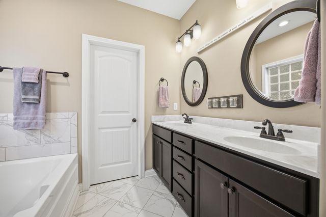 1116 Grimball Trace, Lexington, KY 40509