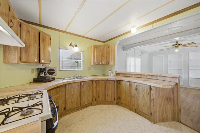 14652 SE 87TH TERRACE ROAD, Summerfield, FL 34491