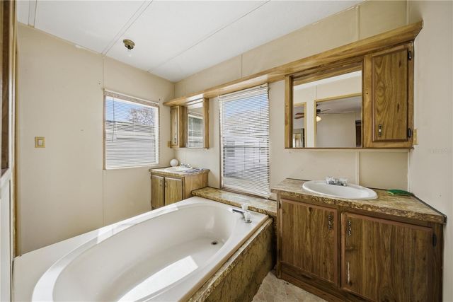 14652 SE 87TH TERRACE ROAD, Summerfield, FL 34491