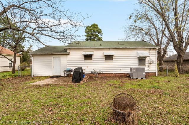 1906 S U Street, Fort Smith, AR 72901