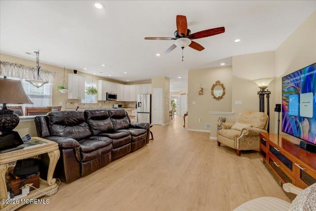 30 Rocky Brook Drive, Barnegat, NJ 08005