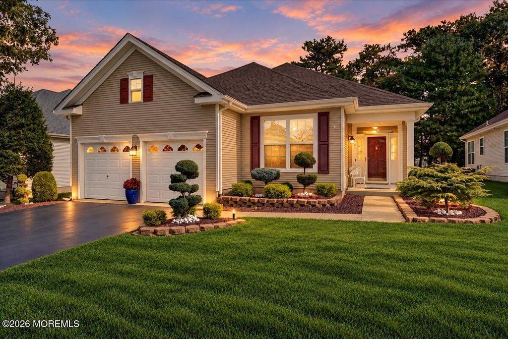 30 Rocky Brook Drive, Barnegat, NJ 08005
