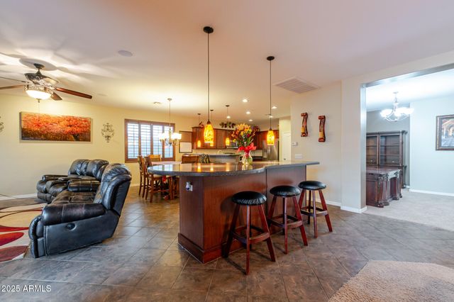 22810 W ASHLEIGH MARIE Drive, Buckeye, AZ 85326