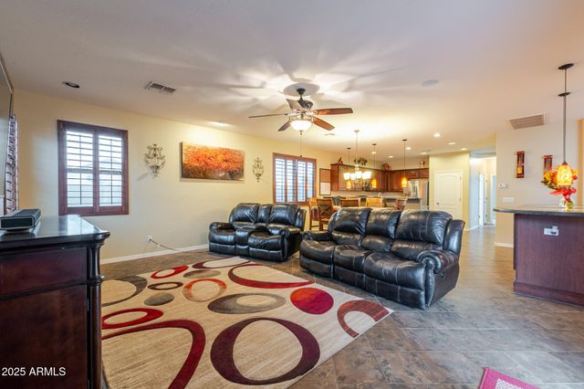 22810 W ASHLEIGH MARIE Drive, Buckeye, AZ 85326