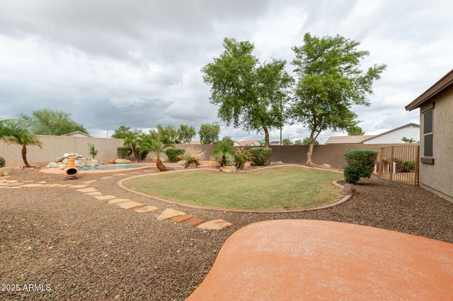 22810 W ASHLEIGH MARIE Drive, Buckeye, AZ 85326