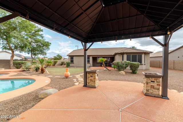 22810 W ASHLEIGH MARIE Drive, Buckeye, AZ 85326