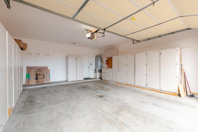 22810 W ASHLEIGH MARIE Drive, Buckeye, AZ 85326