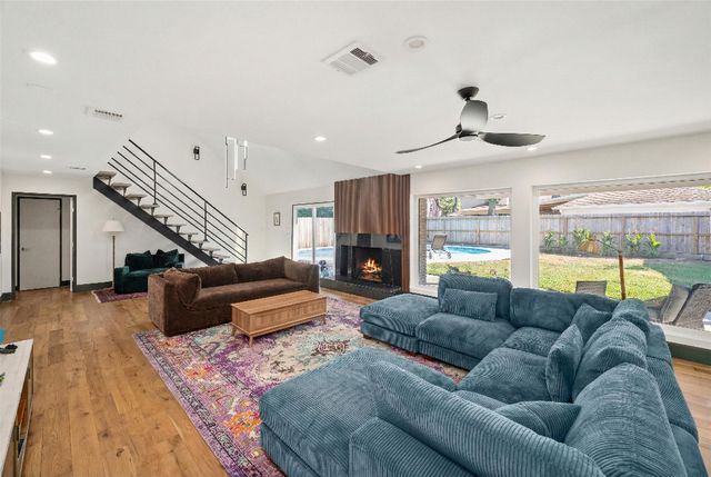 14919 Woodthorpe Lane, Houston, TX 77079