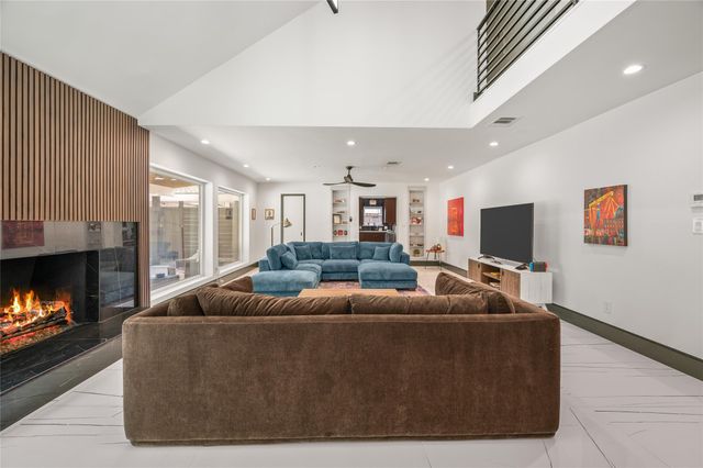 14919 Woodthorpe Lane, Houston, TX 77079