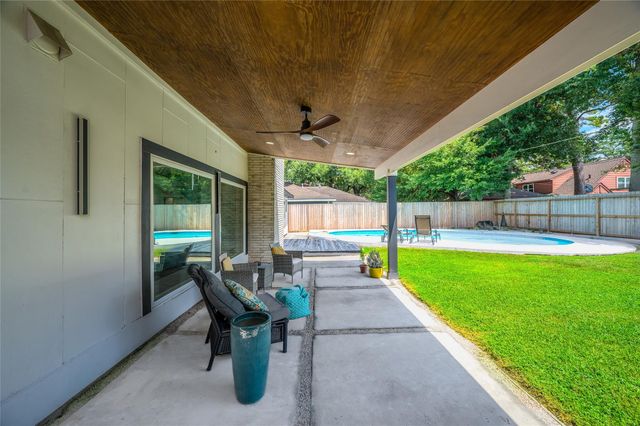 14919 Woodthorpe Lane, Houston, TX 77079