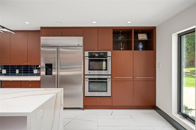 14919 Woodthorpe Lane, Houston, TX 77079