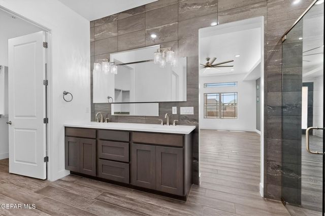 352 RIO DE JAZMIN Circle, El Paso, TX 79932