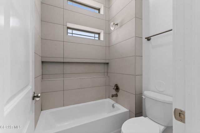 352 RIO DE JAZMIN Circle, El Paso, TX 79932