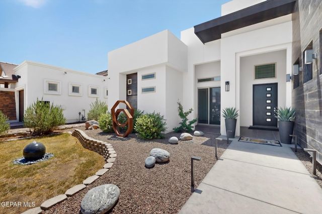 352 RIO DE JAZMIN Circle, El Paso, TX 79932