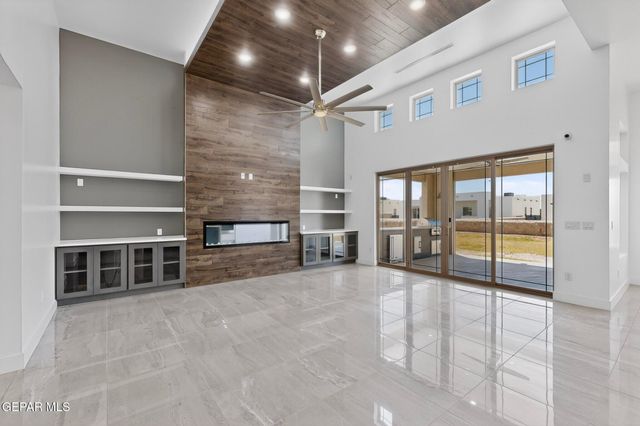 352 RIO DE JAZMIN Circle, El Paso, TX 79932