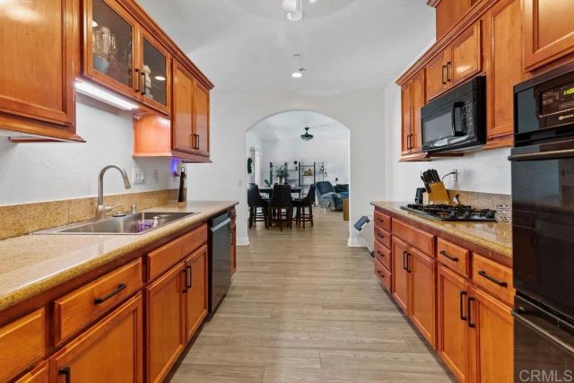 8948 Lakeview Road, Lakeside, CA 92040