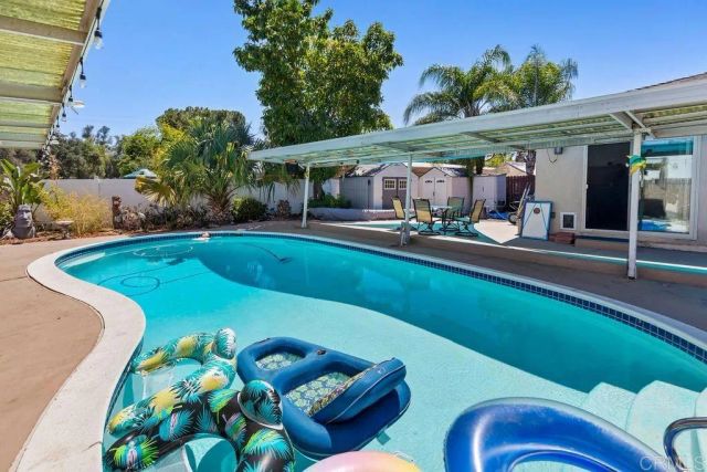 8948 Lakeview Road, Lakeside, CA 92040