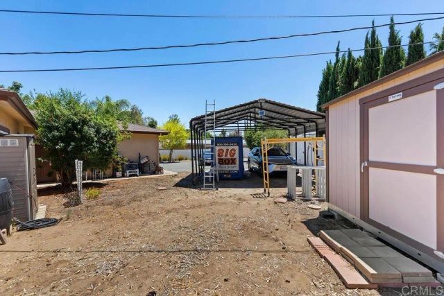 8948 Lakeview Road, Lakeside, CA 92040
