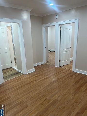 34 Park Row 2, Wallington, NJ 07057