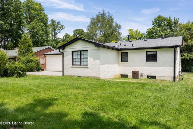 1714 Ormsby Ln, Louisville, KY 40222