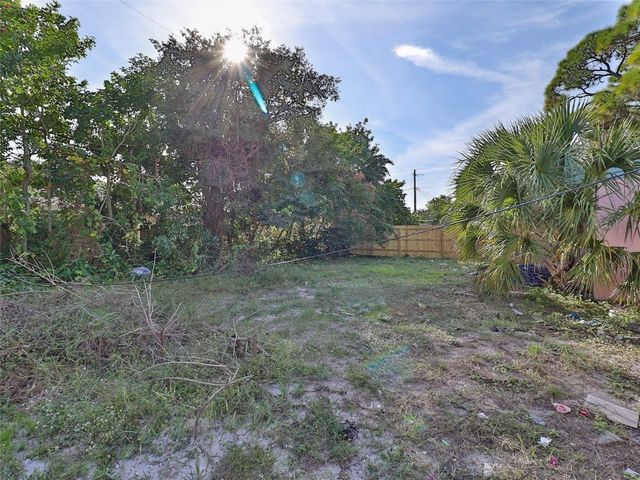 2540 SW 5th Street, Fort Lauderdale, FL 33312