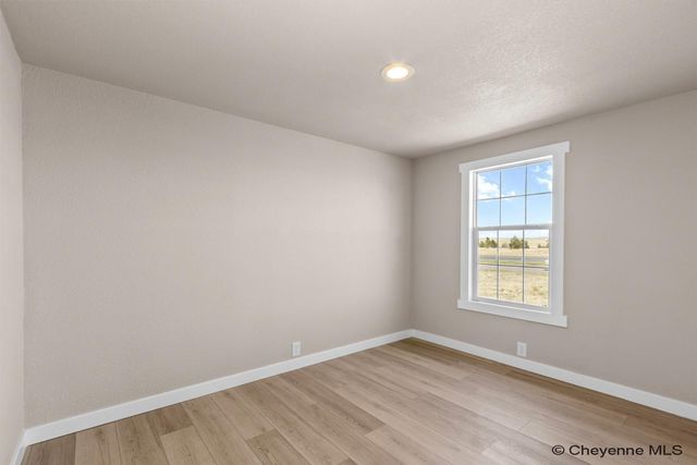 12 SOUTH FORK RD, Cheyenne, WY 82007