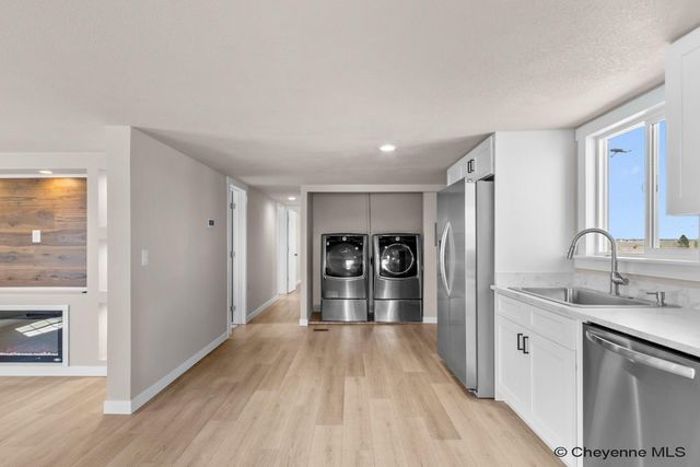 12 SOUTH FORK RD, Cheyenne, WY 82007