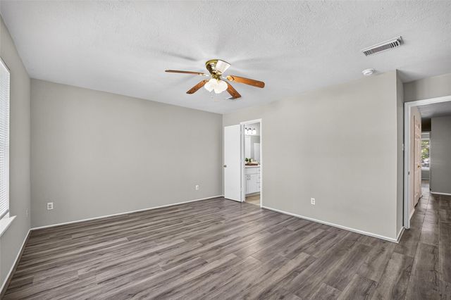 9711 Sutton Meadows Court, Houston, TX 77086