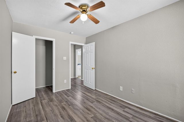 9711 Sutton Meadows Court, Houston, TX 77086