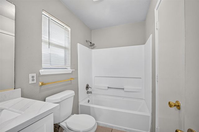 9711 Sutton Meadows Court, Houston, TX 77086