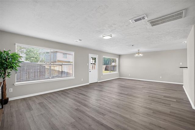 9711 Sutton Meadows Court, Houston, TX 77086