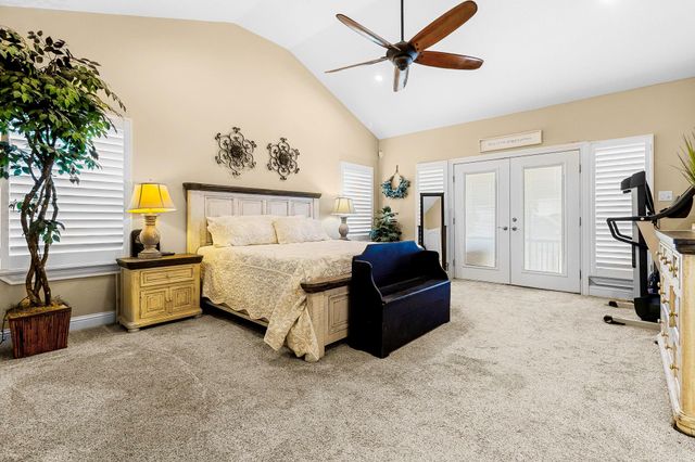 265 Bridgelanding, Onalaska, TX 77360