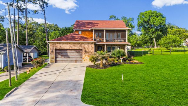 265 Bridgelanding, Onalaska, TX 77360