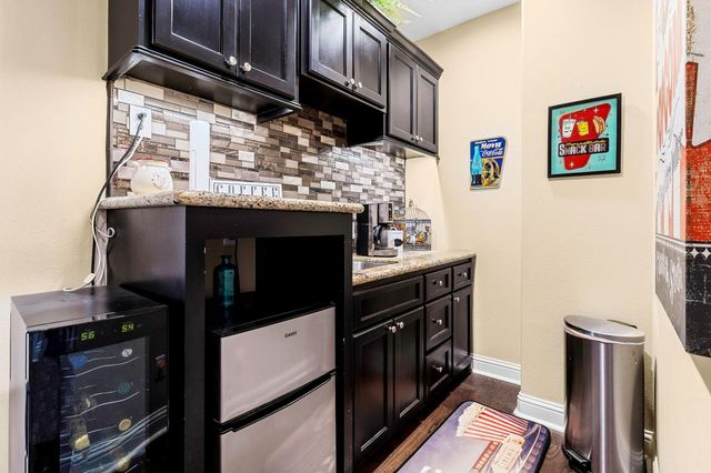 265 Bridgelanding, Onalaska, TX 77360