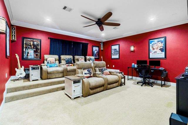 265 Bridgelanding, Onalaska, TX 77360