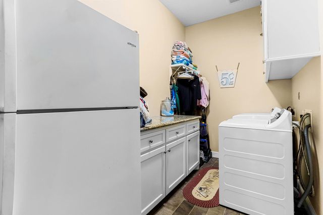265 Bridgelanding, Onalaska, TX 77360