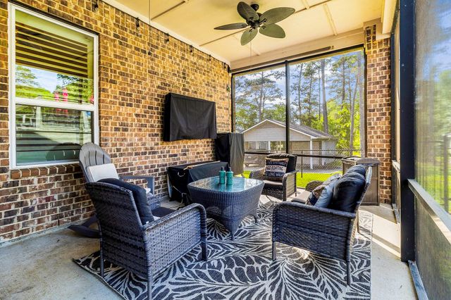 265 Bridgelanding, Onalaska, TX 77360
