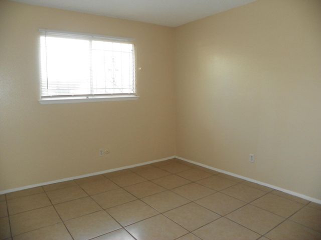 11408 Lexington Avenue NE, Albuquerque, NM 87112