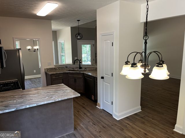 1956 Cochran Ridge Road, Hiram, GA 30141