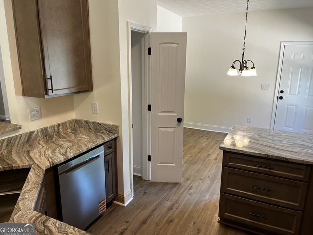 1956 Cochran Ridge Road, Hiram, GA 30141