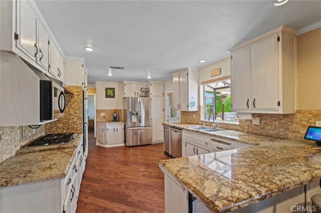 16520 Wagon Wheel Drive, Riverside, CA 92506