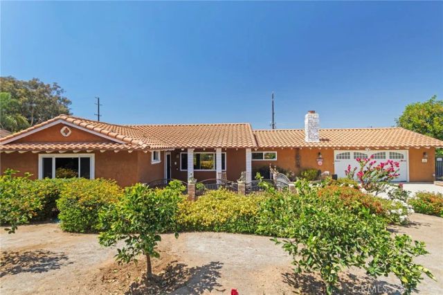 16520 Wagon Wheel Drive, Riverside, CA 92506