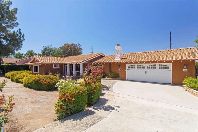16520 Wagon Wheel Drive, Riverside, CA 92506